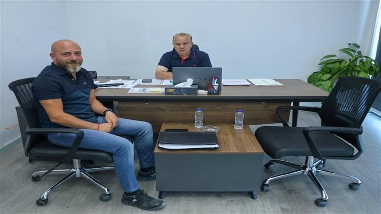 شوقي غريب يناقش خطة منتخب الشباب مع وائل رياض