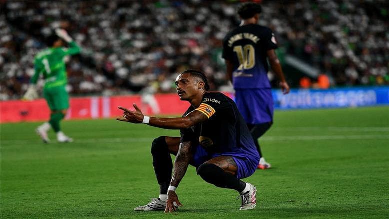 ماذا لم اشطب الفار في الليغا؟ أتلتيكو يتصدر ومفاجآت لبرشلونة وريال مدريد