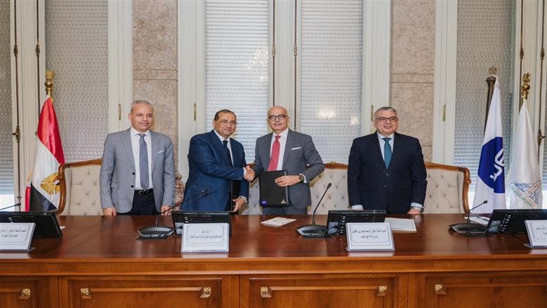 المصرية للاتصالات وعين شمس تتعاون على "WE SmartED"