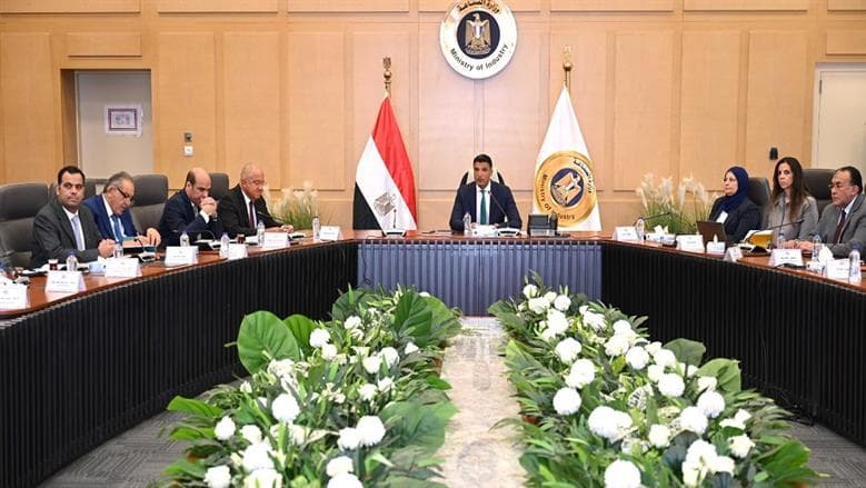 Egyptian Industry Minister chairs first Product Committee meeting