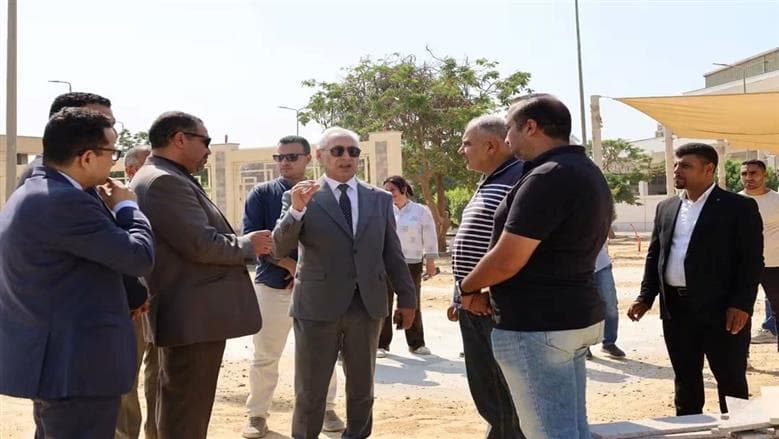 Minia University President tours staff garden