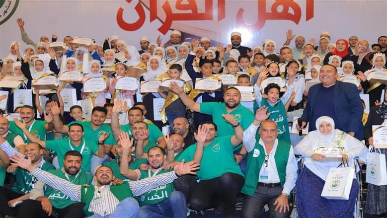 تكريم 100 حافظ قرآن بشبرا الخيمة