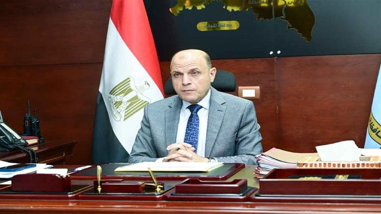 محافظ الغربية يعلن تغييرات في إدارة التعليم