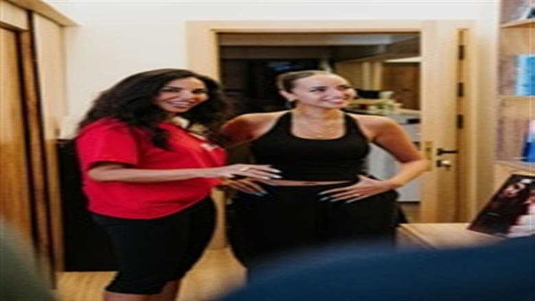 نسرين أمين تنشر صورة مع ابنتها