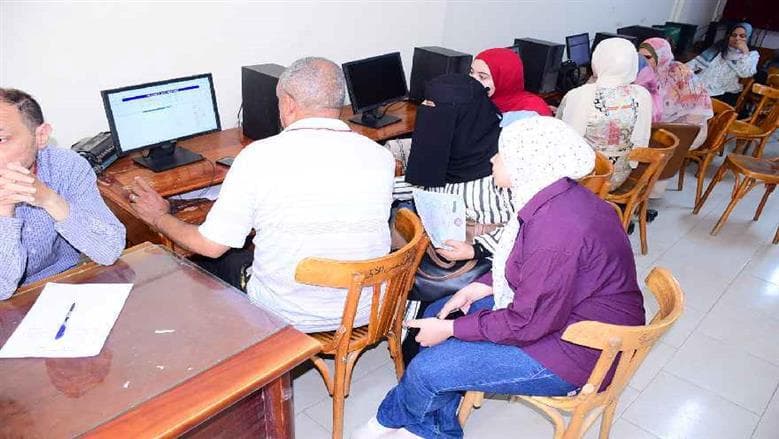جامعة سوهاج تبدأ التنسيق بالمعامل