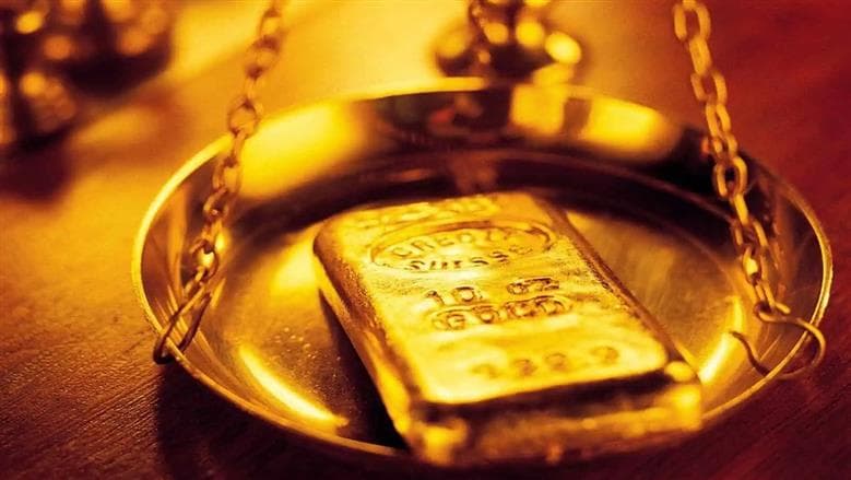 الذهب يظل فوق 4300 دولار للأونصة