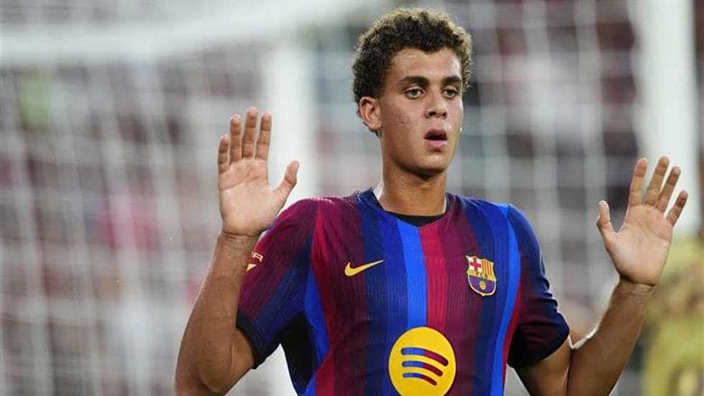 برشلونة يتصدر الدوري بفوز كبير