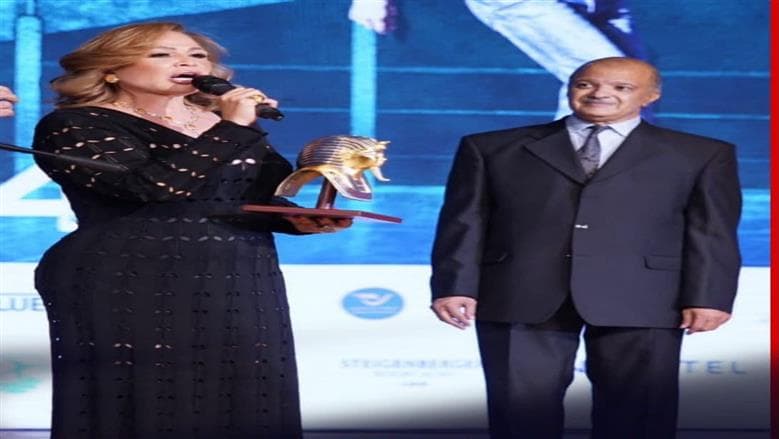 إلهام شاهين تعبر عن حبها لمصر بعد تكريمها