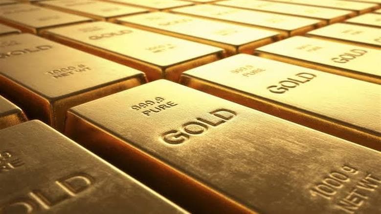 Gold Falls 1% Amid Dollar Rise