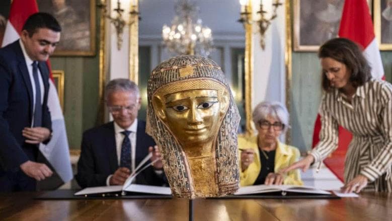 Egypt Recovering Artifact from Switzerland