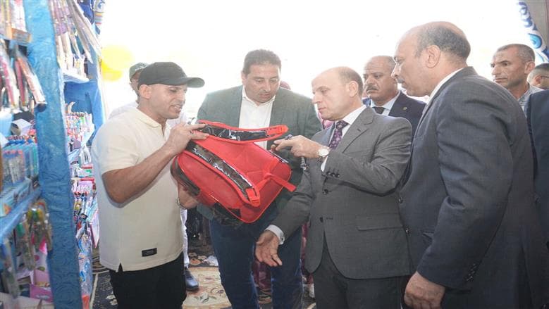 Gharbia Governor opens school fair in Kafr El Zayat