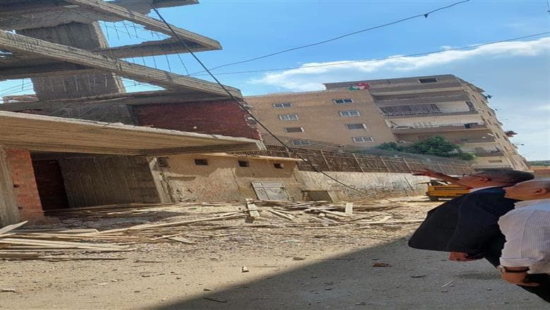 Cairo Deputy Governor reviews illegal building removal