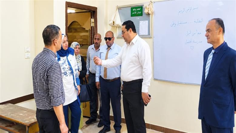 تعليم القاهرة يجهز الفصول والكتب السنة الجديدة