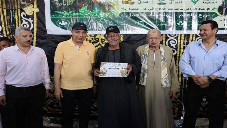 محافظ المنيا يفتتح موسم زراعة البطاطس بالبرجاية