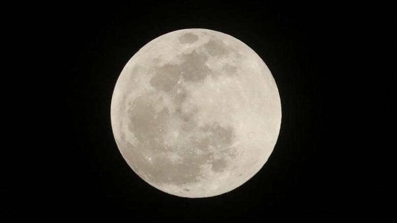 Egypt's lunar eclipse prayer at 4 a.m