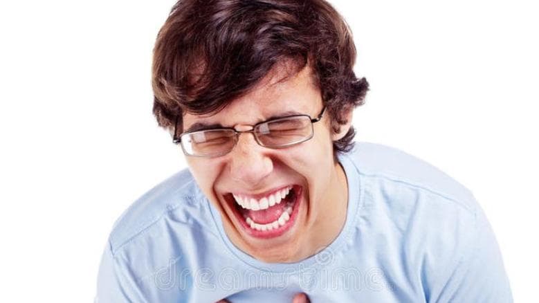 تحليل نفسي يكشف شخصية من يضحكون بصوت مرتفع