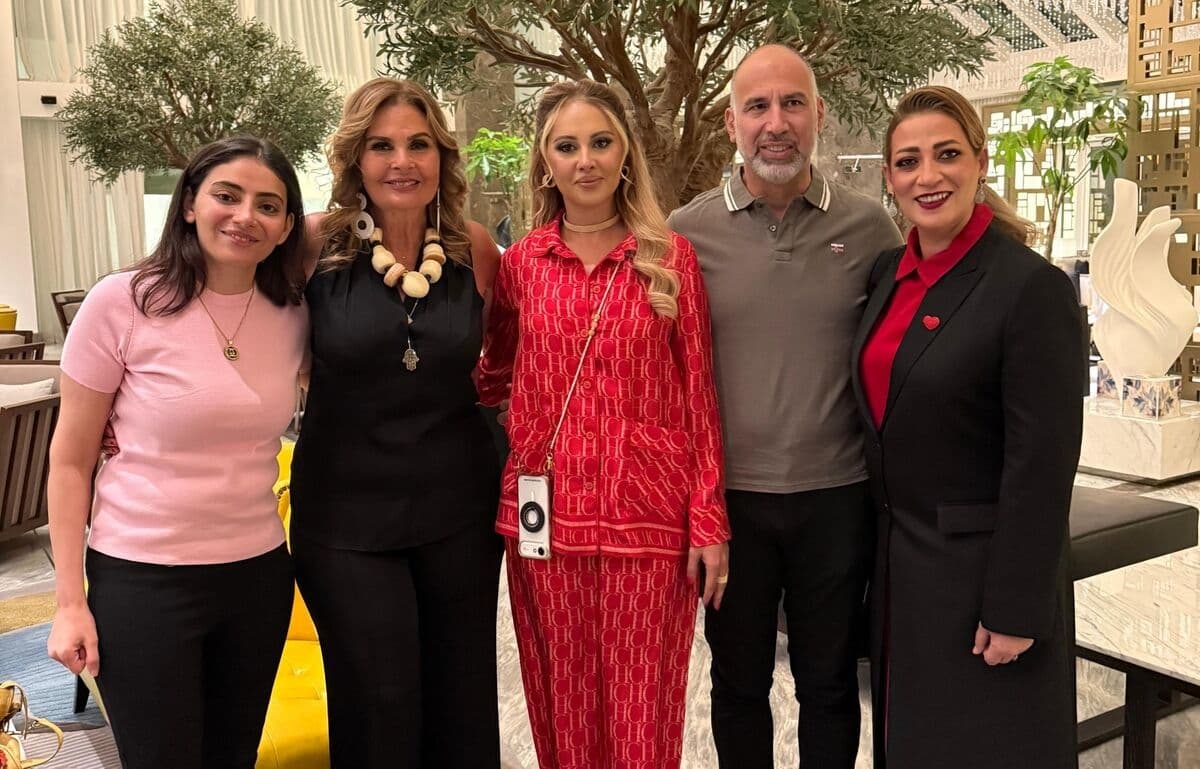 يسرا وياسمين في العرض الخاص لفيلمهما في السعودية