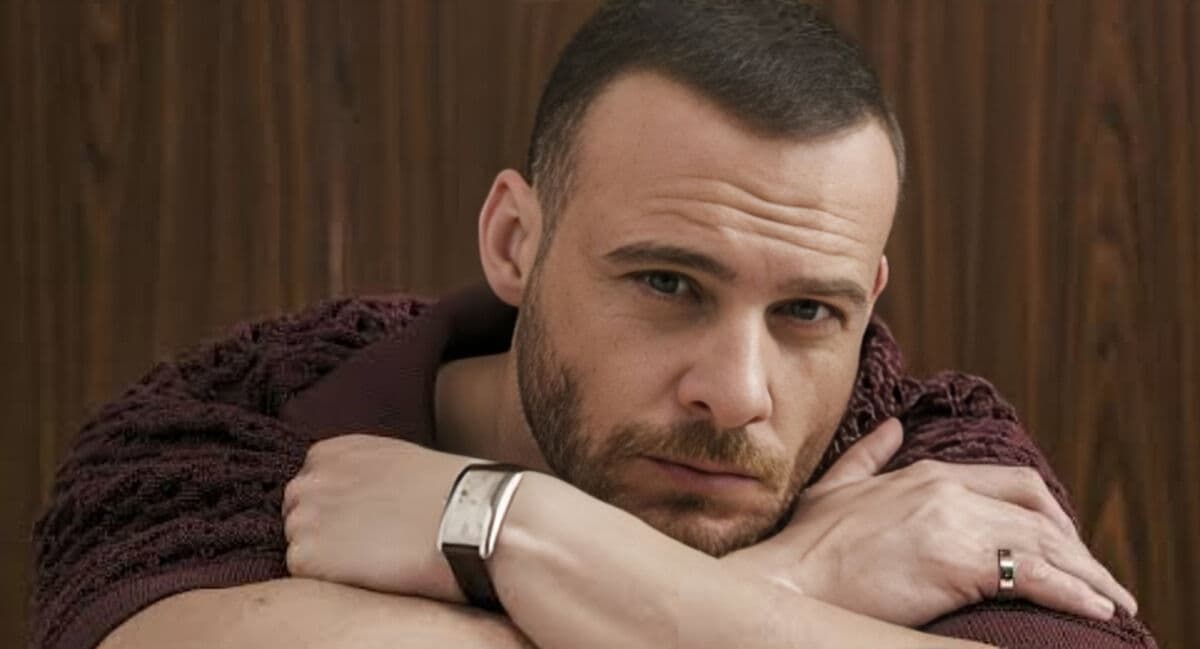 Kerem Bürsin Has Gallbladder Surgery