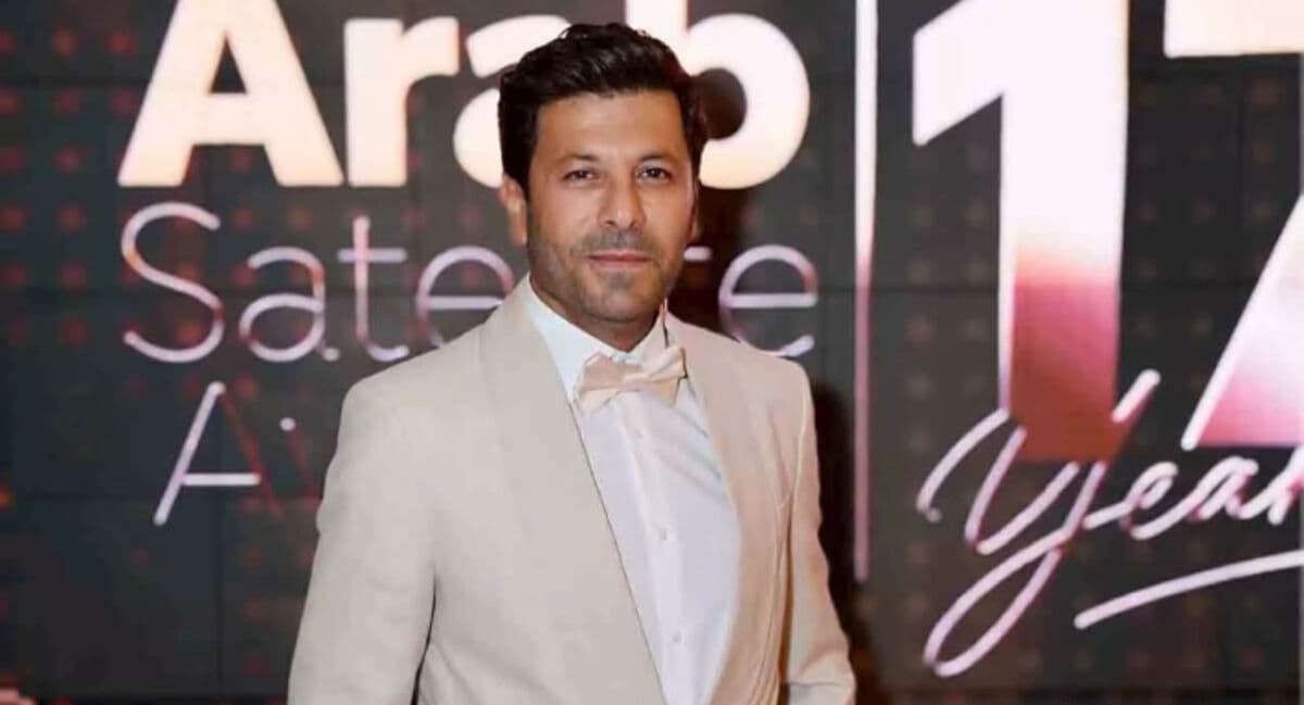 إياد نصار يؤدي الصعيدي في "قاصد طريق"