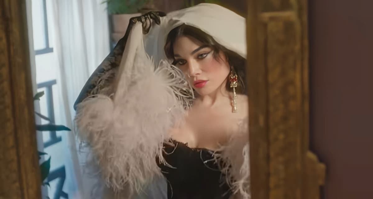 هيفاء وهبي تُطلق سيبو سيبو ثاني أغاني ميجا هيفا 3