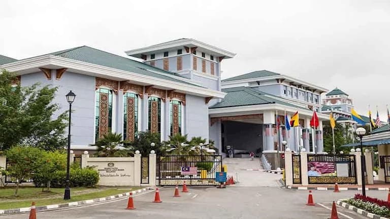 Malaysia reports 91 missing in floods and landslides