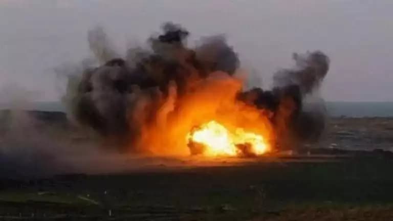 Syria Bus Bomb Injures Security Personnel