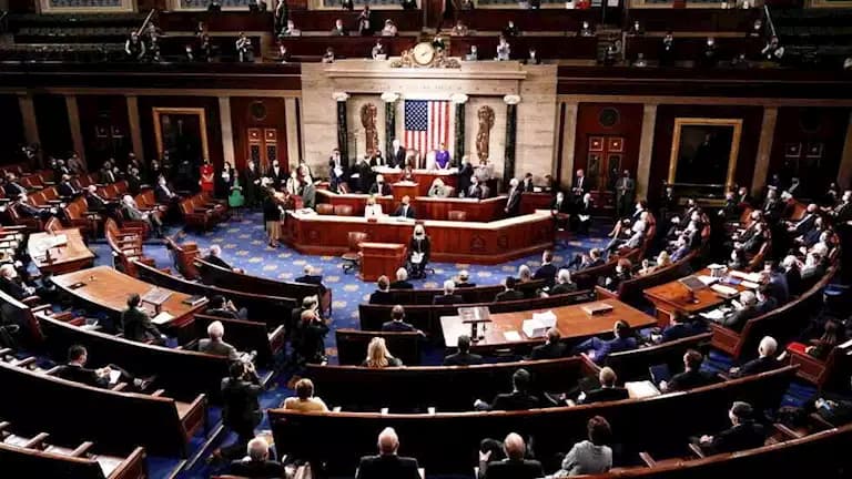 US Senate Approves Russia Sanctions