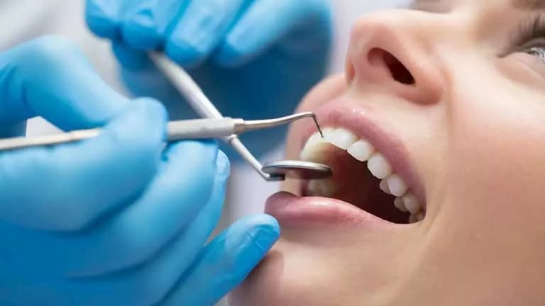 نقابة أطباء الأسنان تحذر من زيادة الخريجين