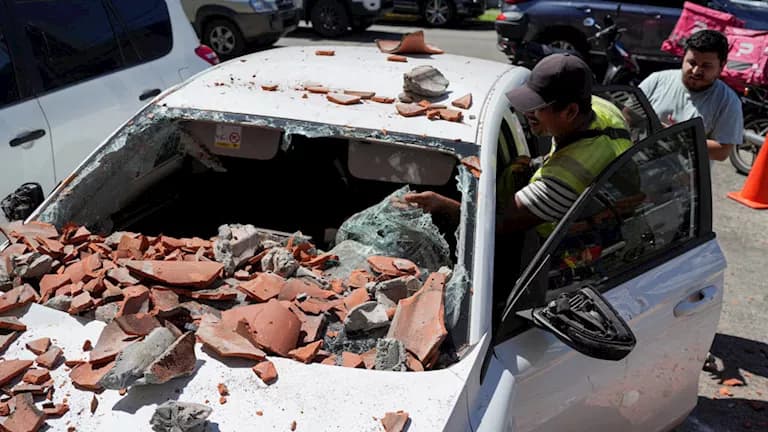 Panama struck by 7.7 quake injuring 27