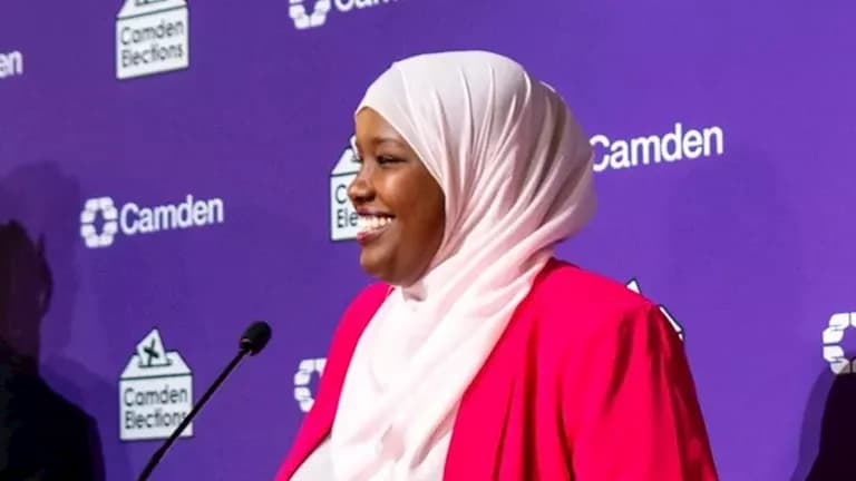 نائبة بريطانية من أصول صومالية تؤدي اليمين