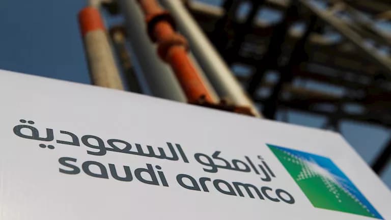 أرامكو تنقل مهام خارج السعودية