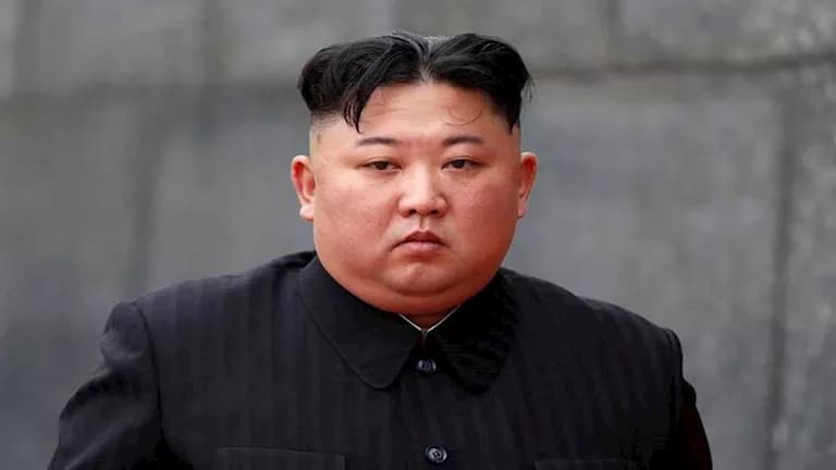 North Korean leader visits exhibit after death rumors