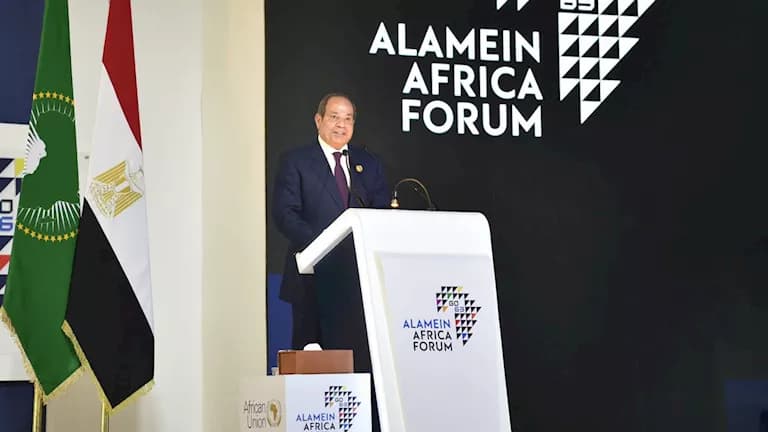 السيسي يؤكد استدامة منتدى العلمين إفريقيًّا