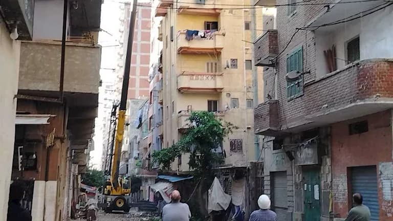 تصميم هندسي لبرج أمبروزو المائل