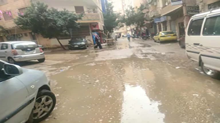 Rain in Cairo with 60 km/h winds
