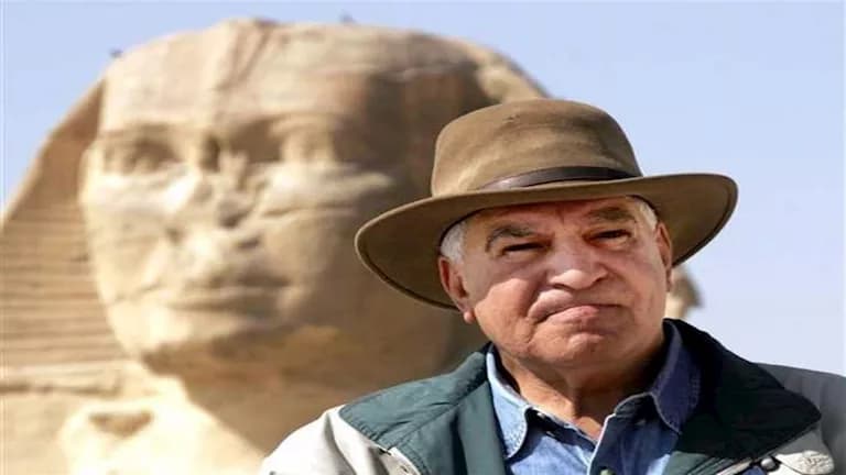 Hawass clarifies Vatican papyrus claim