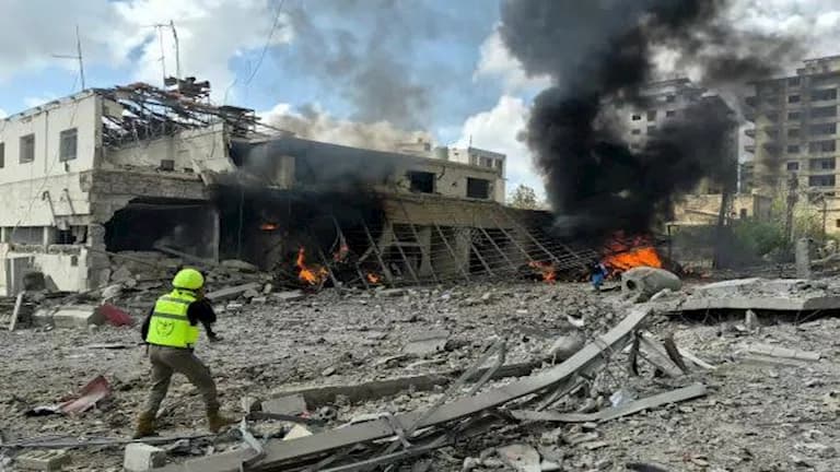 Bombing strikes Bushehr; loud blast in Isfahan