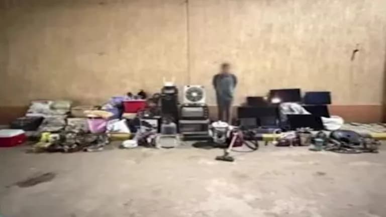 Thief in October Gardens Steals Bride's Device, Leading to Engagement Breakdown
