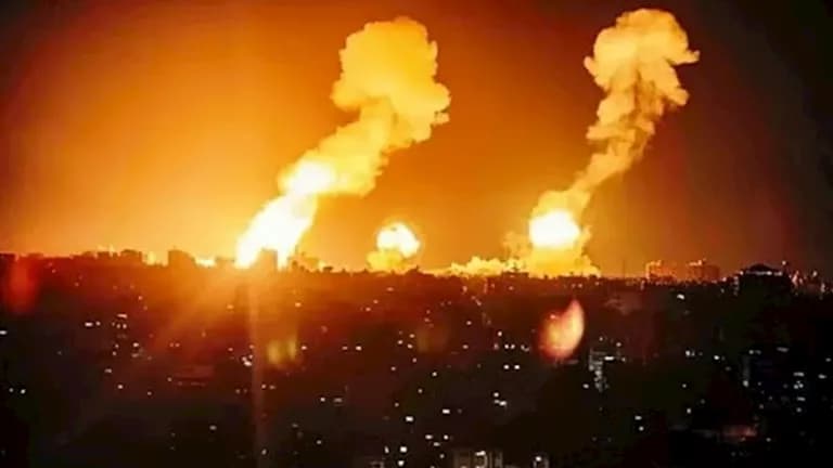 US strikes hit Iran, casualties in Bandar Abbas