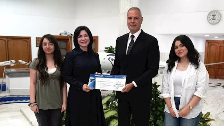EgyptAir awards doctor for in-flight rescue