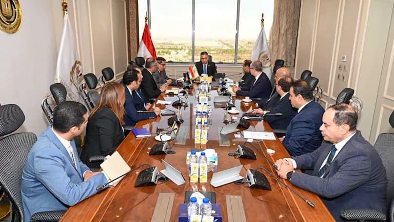 التموين وWE تتعاونان لتطوير الكارت الموحد والتحصيل الإلكتروني للمخابز