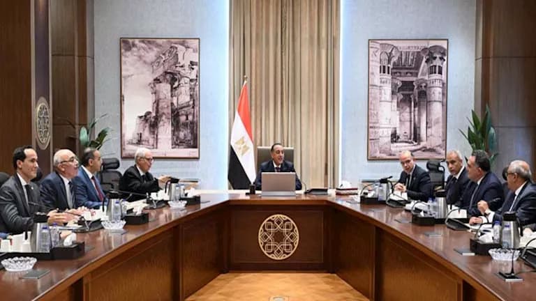 الحكومة تعلن إجراءات جديدة لتعزيز الاستثمار في سيناء