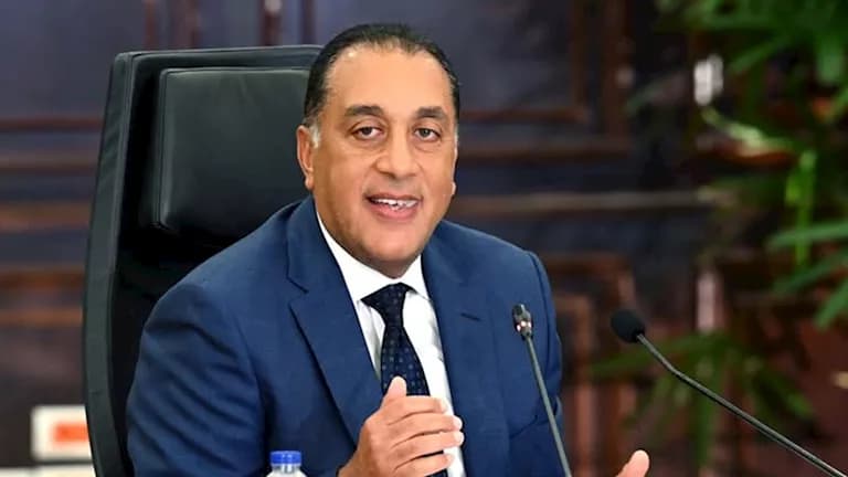 رئيس الوزراء يعيد تشكيل لجنة تفضيل الإنتاج المصري
