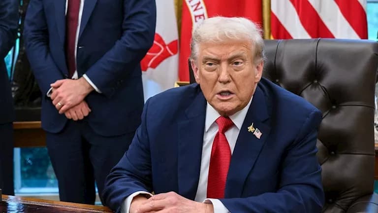 ترامب: إيران تريد اتفاقا بعد تدمير سلاحها الجوي