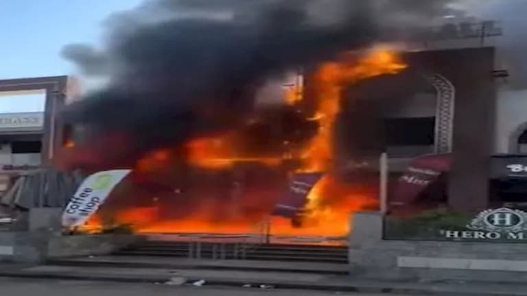Prosecutors examine Sheikh Zayed store fire
