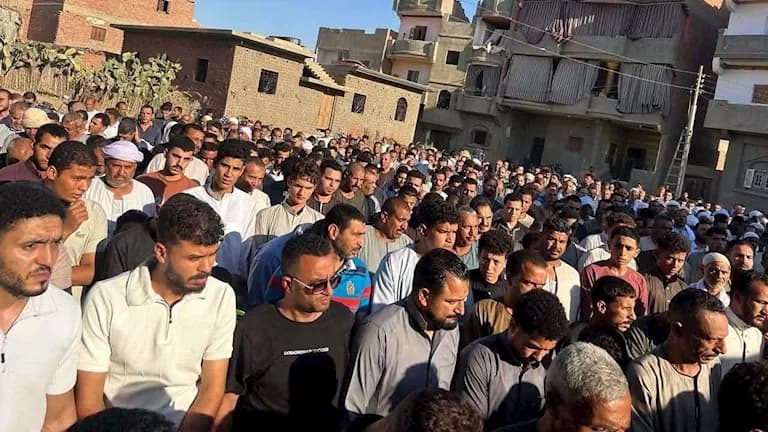 الفيوم تشيع ضحايا حادث الكهرباء في السعودية