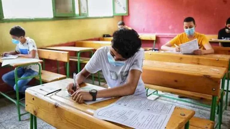 انطلاق امتحانات الإعدادية الثانية بالقاهرة ل57 ألف طالب