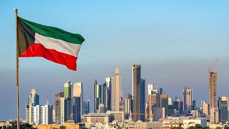 الكويت تخرج 7000 معلم وافد