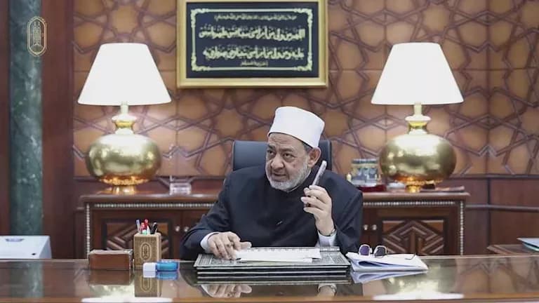 Al-Azhar Sheikh and Qatari envoy discuss cooperation