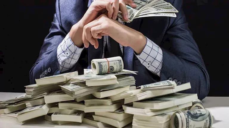مصر وعدم فرض ضريبة على الأثرياء